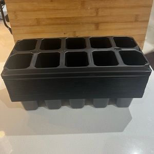 Seedling trays